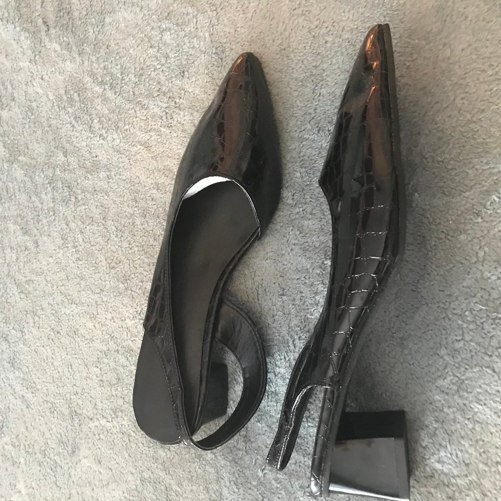 Black alligator flat shoes